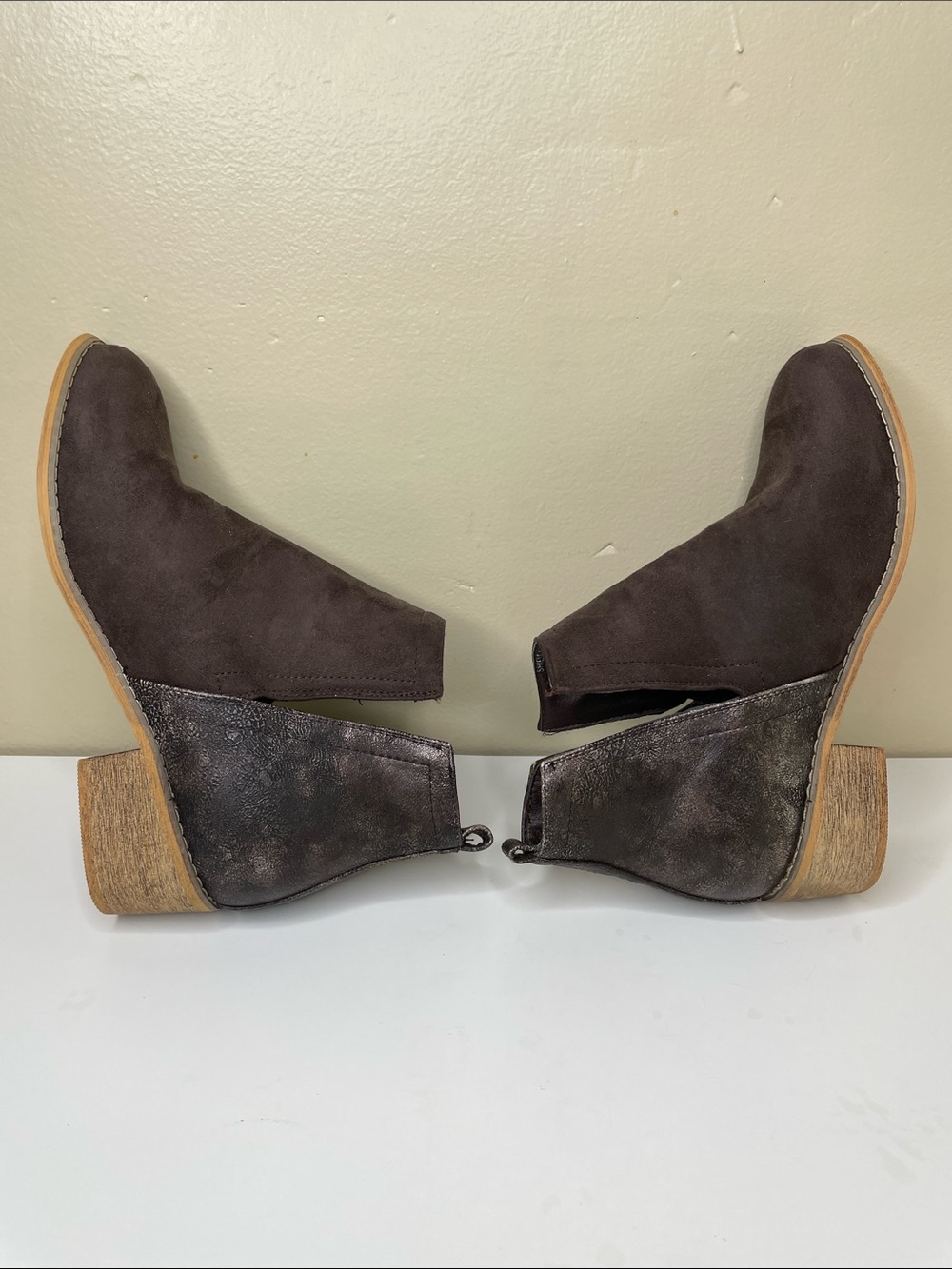 BOUTIQUE by Corkys Brown Faux Suede SHEILD Rustic Glam Block Heel Bootie 8 - Picture 9 of 13